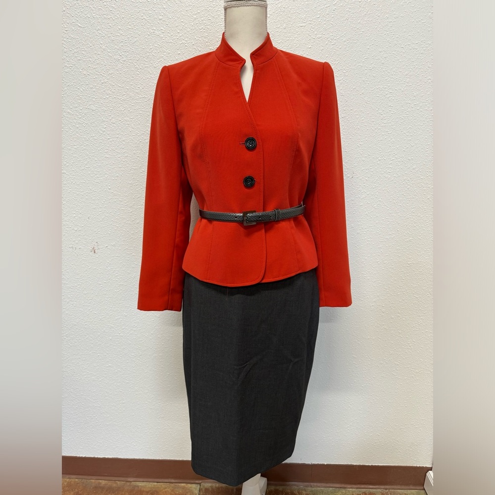 Tahari - Sz 6P